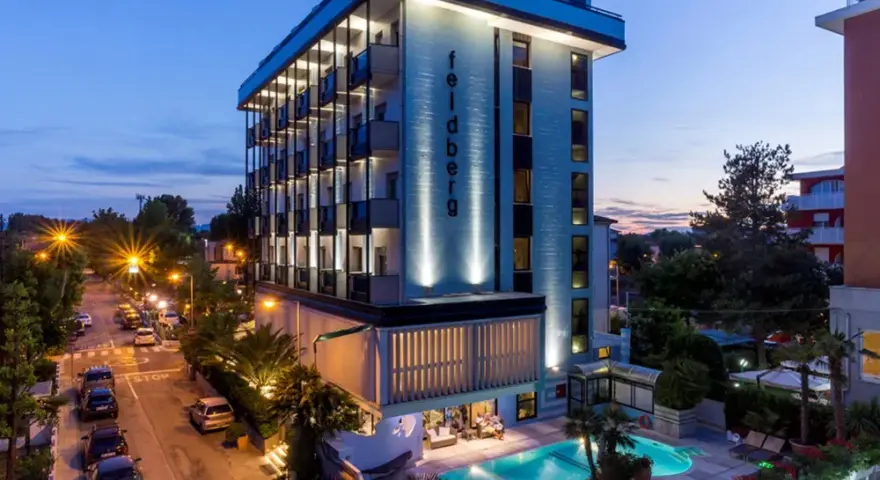 Hotel fronte mare Riccione: la guida per la tua vacanza perfetta