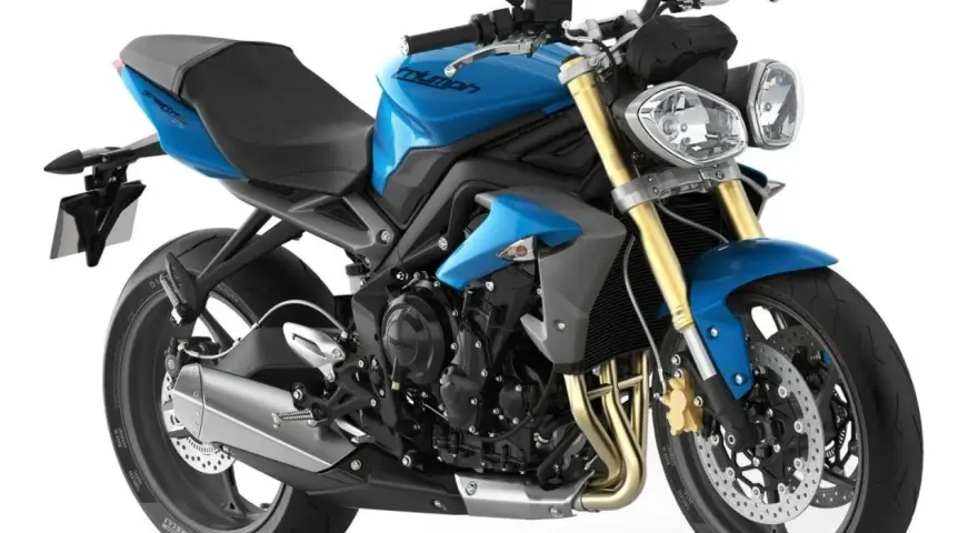 Niebieski Triumph Street Triple 675. Dane techniczne tego zwinnego motocykla to jego moc i osiągi.