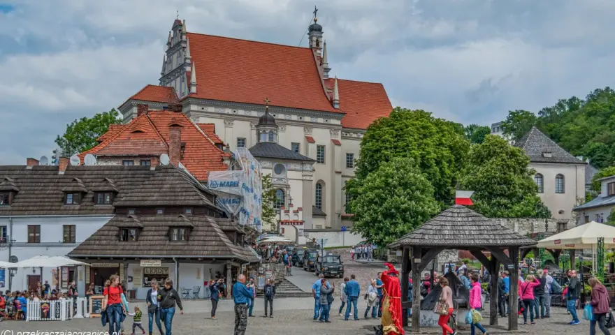 Kazimierz Dolny: przewodnik po atrakcjach, wąwozach i festiwalach