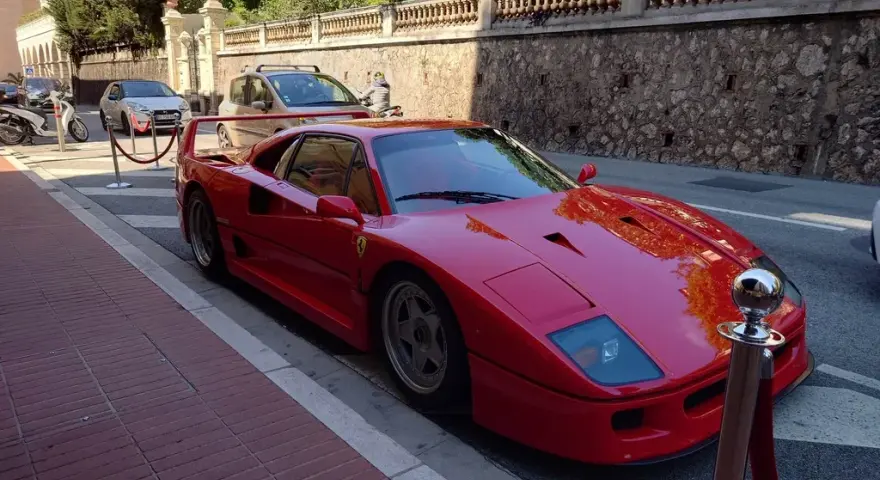 Ile kosztuje ferrari f40? Zaskakujące ceny na rynku klasyków