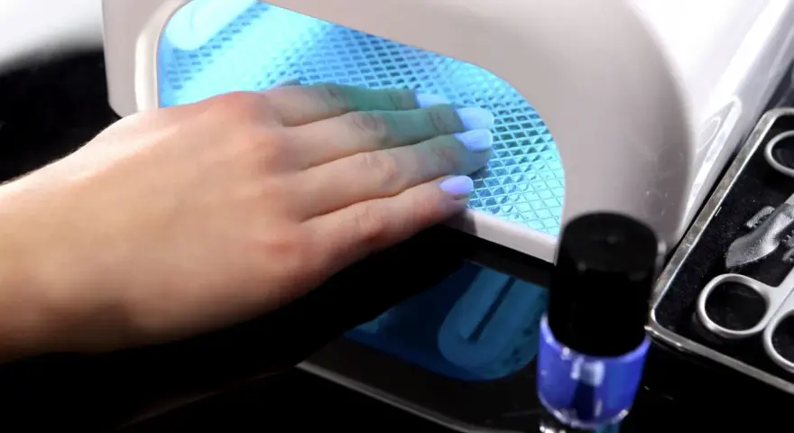 Jaką lampę do paznokci wybrać? DUAL LED 48-86W i opinie z forów.