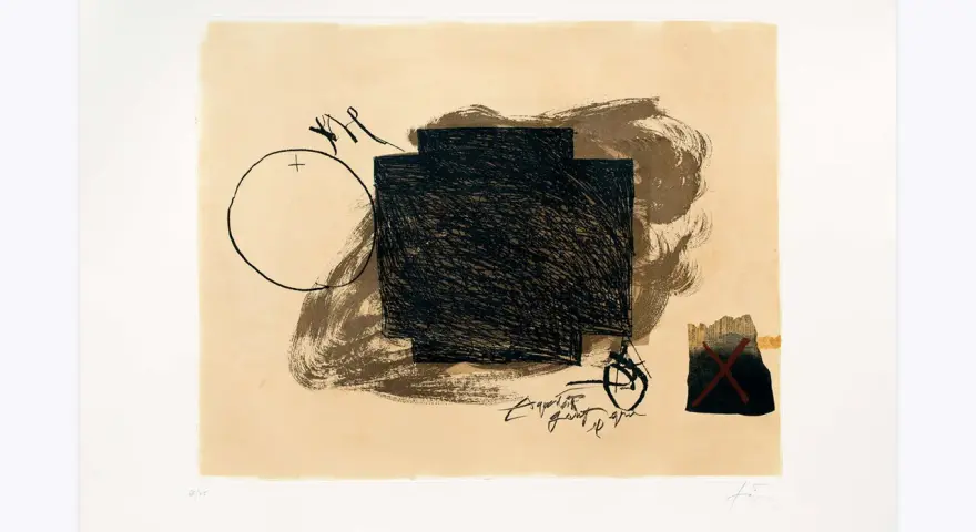 Œuvre d'Antoni Tàpies : un carré noir texturé sur fond beige, un cercle, des traits et une signature.