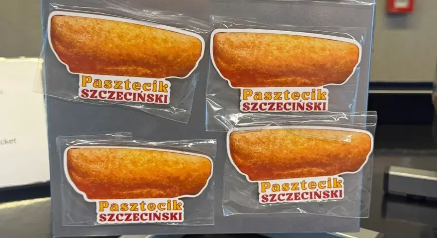 Chcesz wiedzieć, co zjeść w Szczecinie? Te magnesy z pasztecikami szczecińskimi to idealna pamiątka i inspiracja!