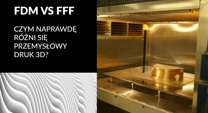 FDM vs FFF: Czym naprawdę różni się przemysłowy druk 3D? Wnętrze drukarki 3D z metalowym elementem.