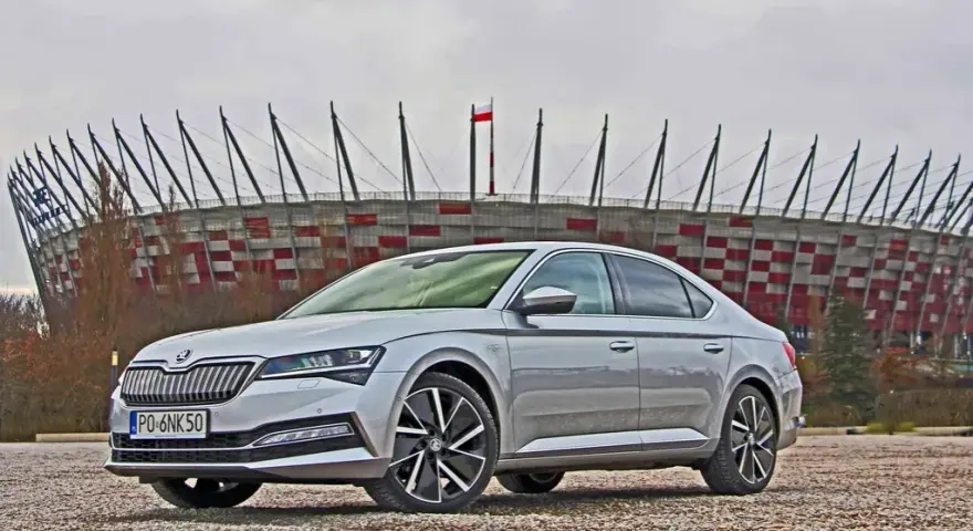 Skoda Superb III - jaki silnik wybrać, aby uniknąć kosztownych problemów?