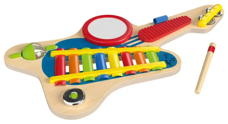 Kolorowe drewniane instrumenty muzyczne w kształcie gitary: cymbałki, bębenek, tamburyn i pałeczka.