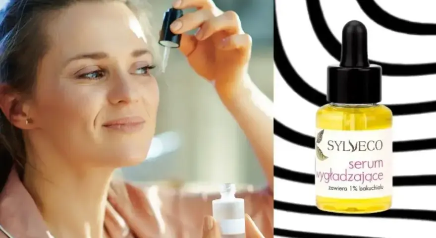 Kobieta aplikuje serum rewitalizujące Sylveco. Dostępne w Rossmannie, to serum wygładzające z bakuchiolem.