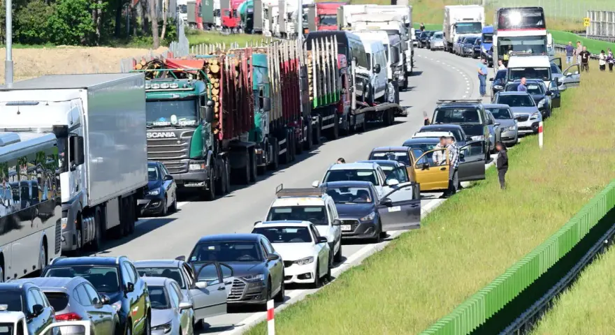 Czy są korki na autostradzie A1? Sprawdź aktualne utrudnienia!