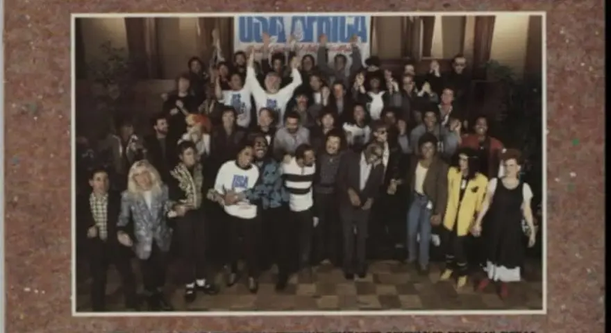 We Are the World: Alle Stars der Original- & 2010er-Version