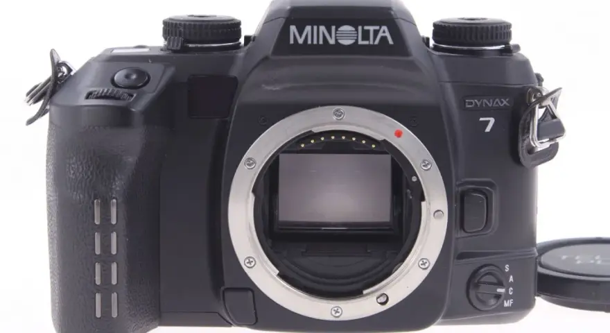 Minolta lustrzanka: odkryj najważniejsze modele i ich funkcje