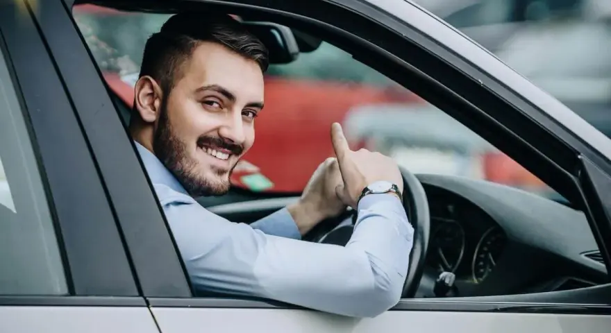 Praca jako kierowca Bolt: Jak zacząć, ile zarobisz i czy to dla Ciebie?