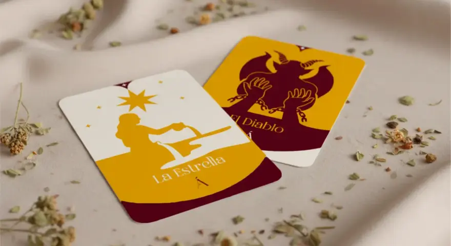 Tarot de La Estrella y El Diablo, con siluetas doradas sobre fondo blanco y amarillo.
