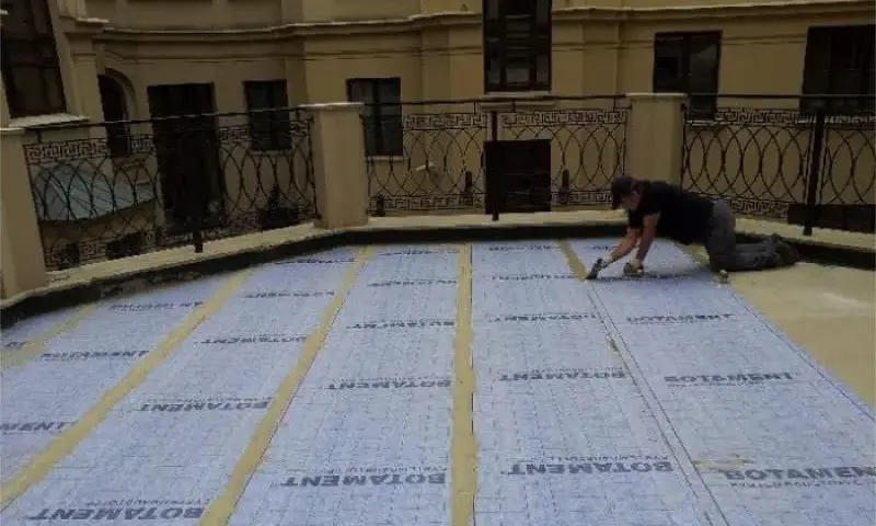 Jaką izolację na balkon wybrać, aby uniknąć problemów z wilgocią?