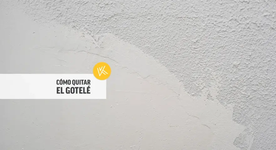 Detalle de pared con gotelé, mostrando cómo quitar pintura de la pared para renovarla.