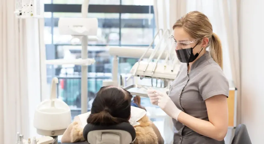 Znieczulenie u dentysty w ciąży: Czy jest bezpieczne dla dziecka?
