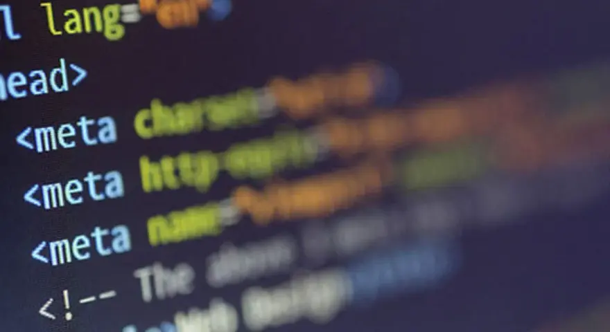Kod HTML w Notatniku: <!DOCTYPE html> <html lang="en"> <head> <meta charset="UTF-8"> <meta http-equiv="X-UA-Compatible" content="IE=edge"> <meta name="viewport" content="width=device-width, initial-scale=1.0"> <!-- The above meta tags --> <title>Web De...