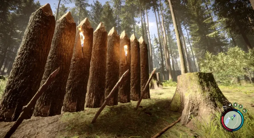 Obrona przed kanibalami w Sons of the Forest: zaostrzony palisada z pochodniami i włóczniami. Poradnik budowania.