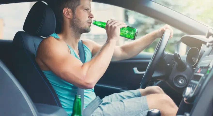 Ile alkoholu do Izraela? Dokładne limity i jak uniknąć kar