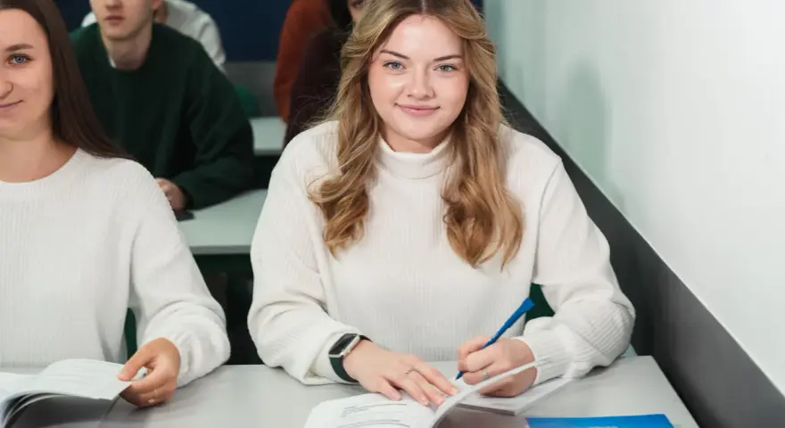 Stypendium za wyniki: Ile dostaniesz i jak je zdobyć?