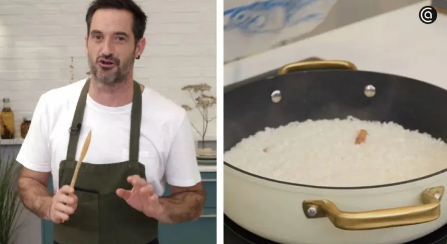 Chef explica cómo preparar una deliciosa paella al horno. Arroz blanco en una sartén, listo para cocinar.