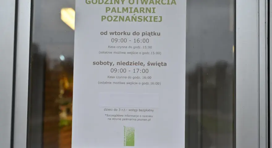 Godziny otwarcia Palmiarni Poznańskiej: wt-pt 9-16, sb-nd, święta 9-17. Sprawdź ceny biletów na stronie.