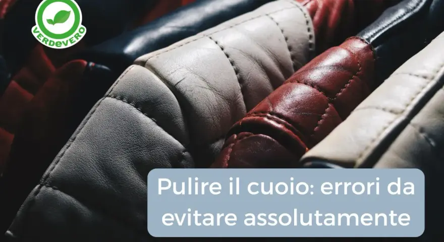 Dettagli di borse in pelle trapuntata di vari colori. Impara come pulire una borsa di pelle evitando errori comuni.