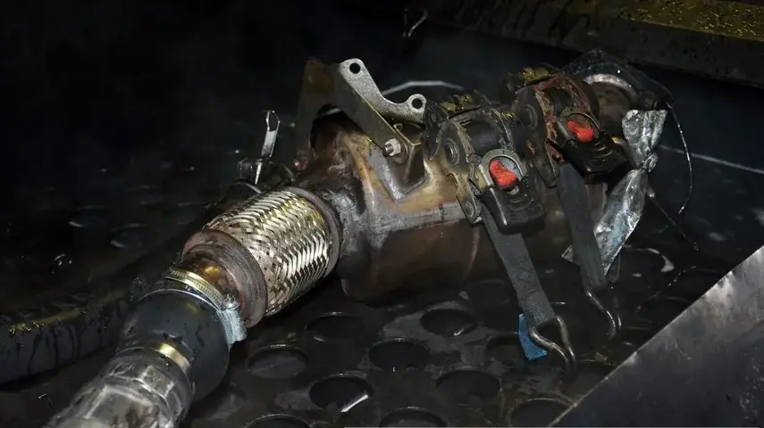 Wycięcie DPF: Cena to pułapka? Poznaj prawdziwe koszty i ryzyka