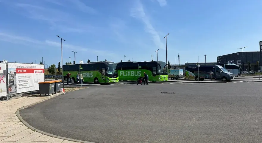Flixbus Wrocław: Skąd odjeżdża? Znajdź swój autobus bez stresu!