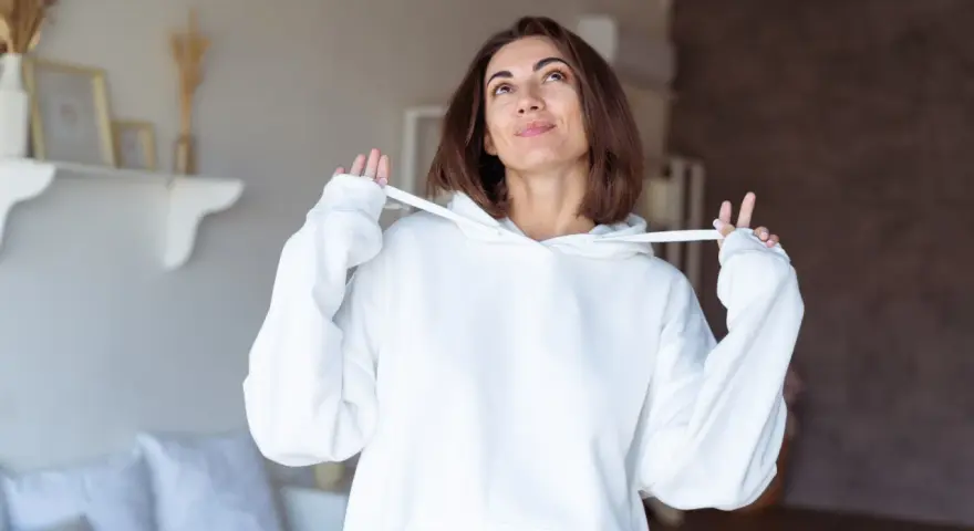 Sznurek w bluzie DIY: Zrób lub wymień! Odśwież bluzę i oszczędź