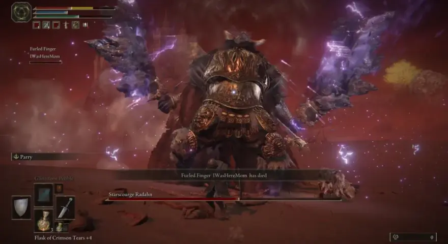 Enfrentamiento épico contra Starscourge Radahn, uno de los jefes más temidos de Elden Ring. ¡La batalla es intensa!
