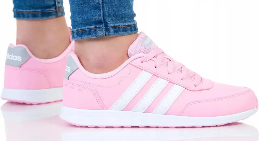 Buty miętowe czy różowe: odkryj prawdziwy kolor i jego różnice