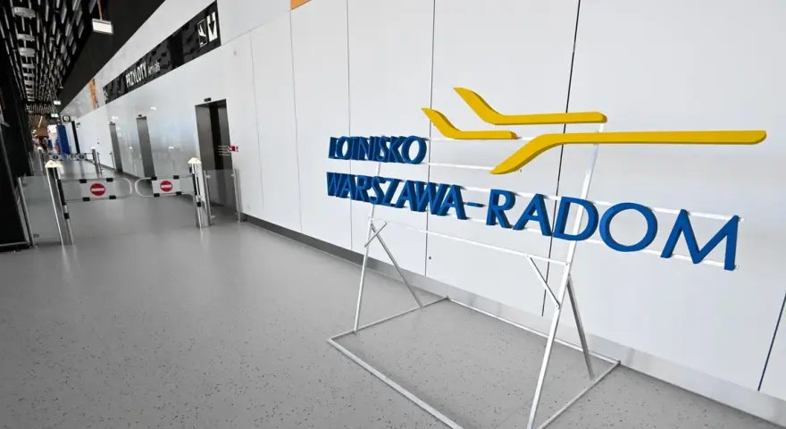 Lotnisko Radom: 800 mln zł wydane. Sprawdź, na co poszły pieniądze.