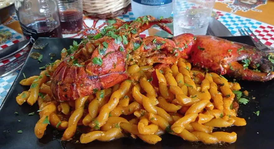 Antica Gastronomia Palumbo: Panini e Sapori Autentici a Napoli