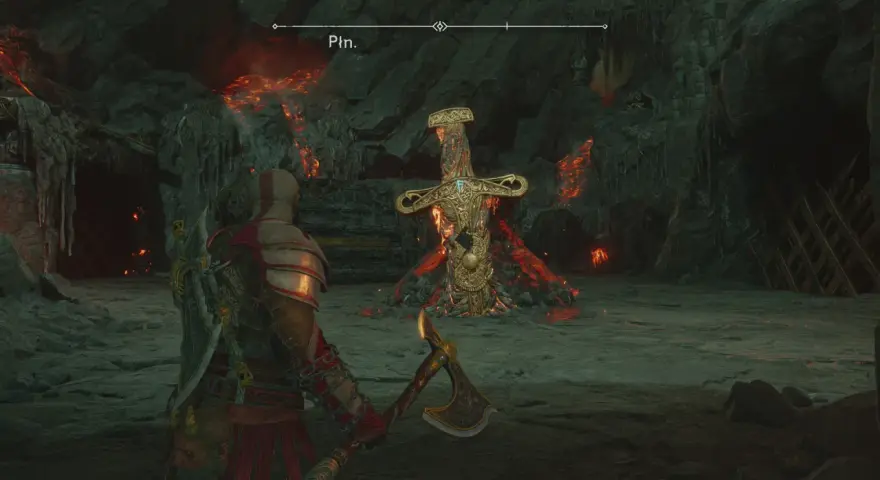 Kratos w jaskini z płonącym mieczem, artefaktem z God of War Ragnarok Tygiel.