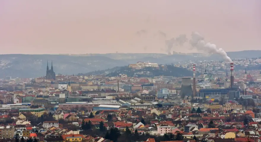 Emisje CO2 w Europie: Dane, wyzwania i przyszłość neutralności UE