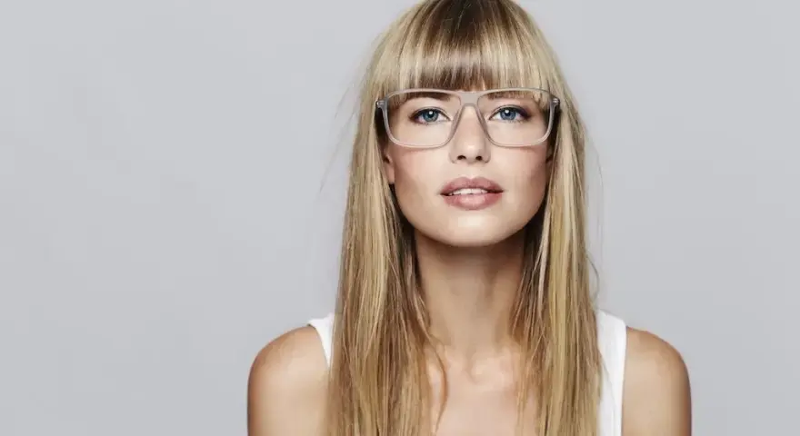 Trendy w okularach 2025/2026: Retro czy minimalizm? Wybierz idealne!