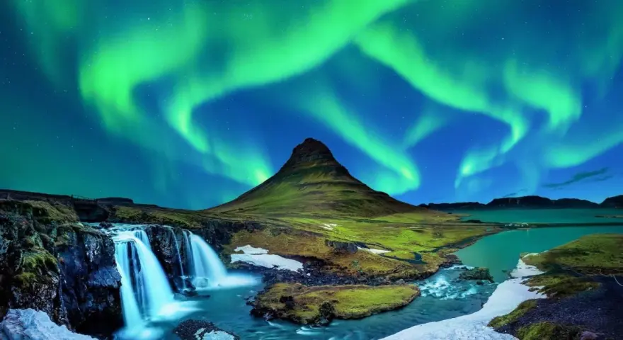 Dlaczego Islandia jest tak wyjątkowa? Ogień, lód i elfy