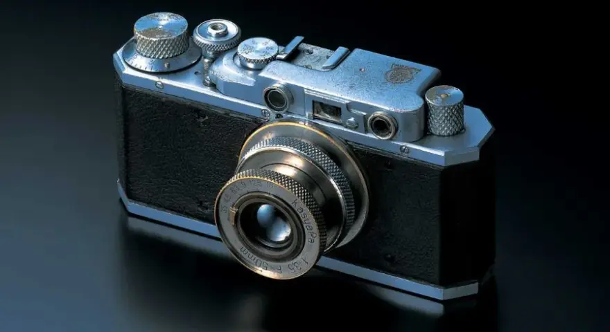 Jaki pierwszy aparat fotograficzny? Odkryj jego fascynującą historię
