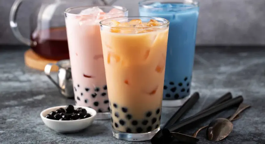Bubble tea w domu: Przepisy, smaki, kalorie. Czy jest zdrowa?