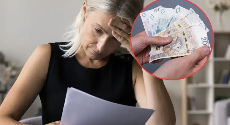 Zmartwiona kobieta z dokumentami i ręką trzymającą pieniądze, sugerujące problemy z przestępstwami podatkowymi.