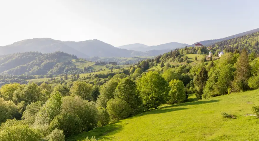 Karpaty jakie to góry – odkryj ich niezwykłe piękno i tajemnice
