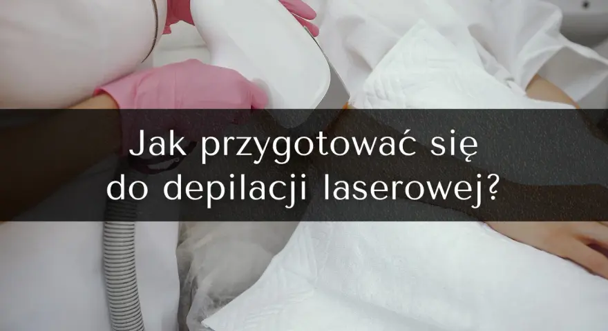 Ręce w różowych rękawiczkach trzymają depilator. Tekst na zdjęciu: "Jak przygotować się do depilacji laserowej?".