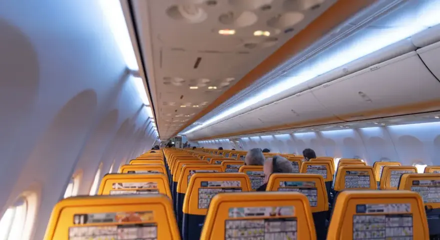 Ryanair ile miejsc: poznaj pojemność samolotów i ich komfort