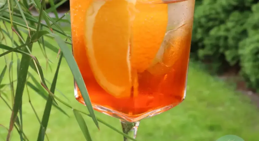 Aperol Spritz – przepis 3-2-1. Zaskocz gości!