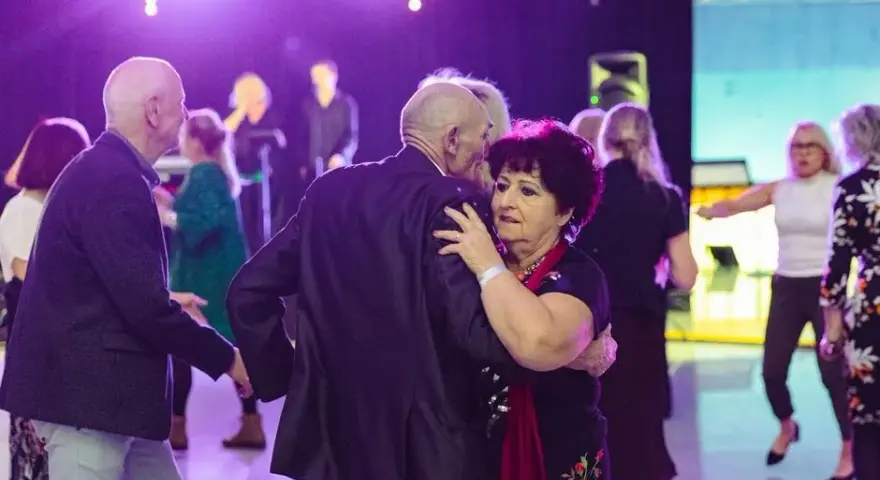 Gdzie można potańczyć w Kołobrzegu? Odkryj najlepsze miejsca na imprezy
