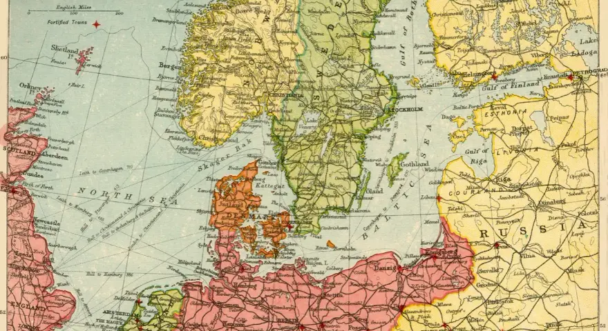 Il mare del Nord, dove si trova la Danimarca, è un'area marittima vitale tra la Gran Bretagna e l'Europa continentale.