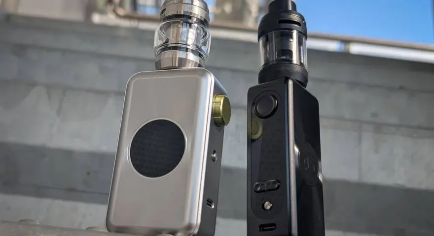 Dos vaporizadores, uno plateado y otro negro, con tanques GTX Tank 22.