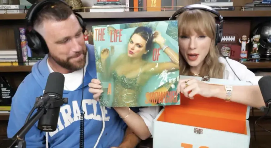 Taylor Swift prezentuje okładkę swojego nowego albumu "The Life of a Showgirl".