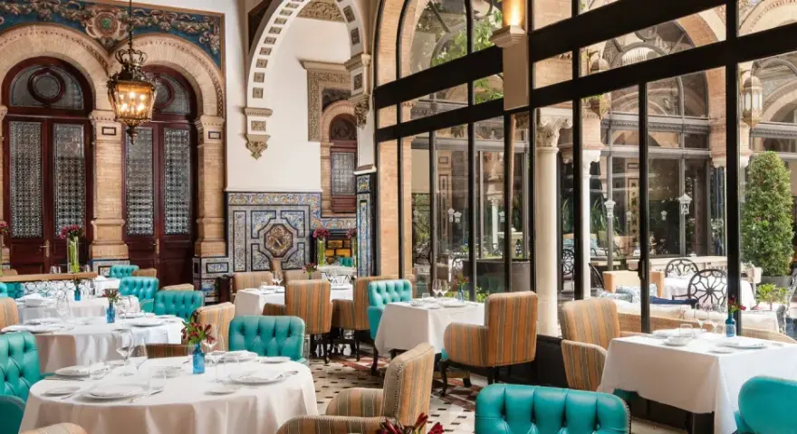 Hotel Alfonso XIII Sevilla: Lujo, historia y guía para su estancia