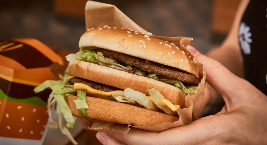 Ile kalorii ma Big Mac? Zaskakujące fakty o jego kaloryczności